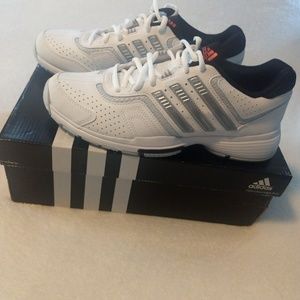 Adidas Women's Barricade court 2W tennis shoes